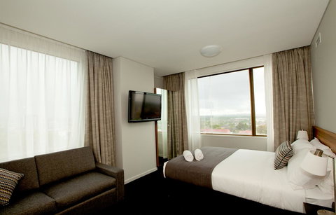 Metro Hotel Miranda - Perisher Accommodation 23