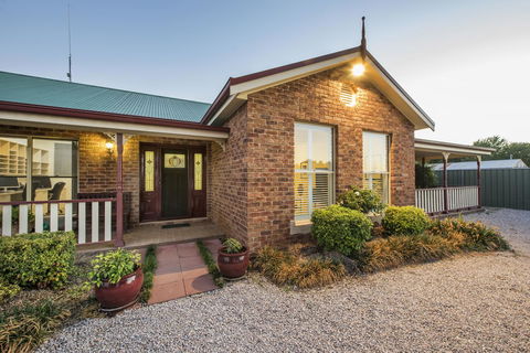 Colonial Court Villas - Perisher Accommodation 1