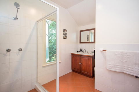 Stay In Mudgee The Grove, The Church, And Premium Private Homestead - Perisher Accommodation 23
