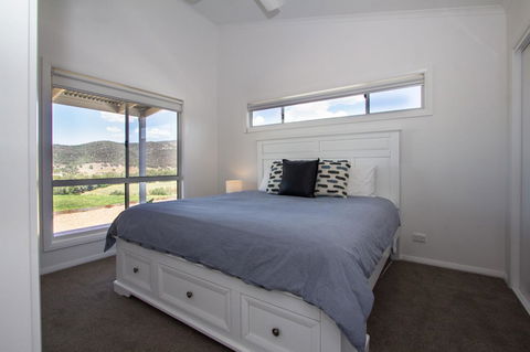 Stay In Mudgee The Grove, The Church, And Premium Private Homestead - Perisher Accommodation 6