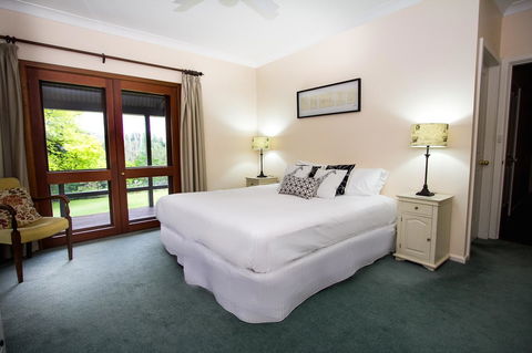 Stay In Mudgee The Grove, The Church, And Premium Private Homestead - Perisher Accommodation 15