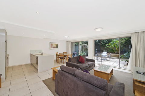 Flynns Beach Resort - Perisher Accommodation 2