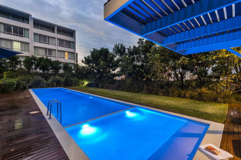 Oaks Nelson Bay Lure Suites - Perisher Accommodation 11