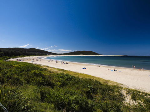 Oaks Nelson Bay Lure Suites - Perisher Accommodation 4