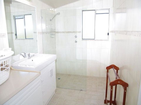 Jupiter, 3 Scott Street - Perisher Accommodation 5