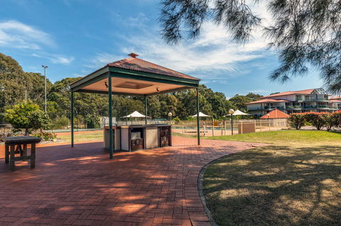 Condo 105 @ Horizons Golf Resort - Salamander Bay NSW - Perisher Accommodation 24