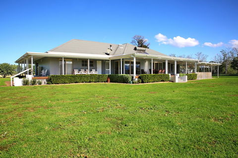 Terara Riverside Retreat - Perisher Accommodation 22
