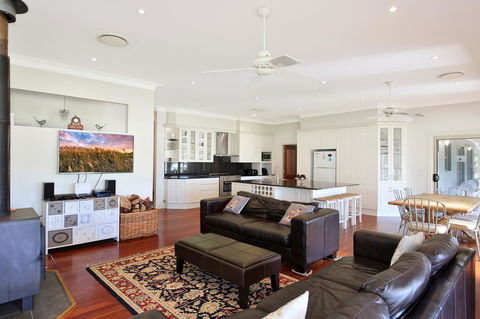 Terara Riverside Retreat - Perisher Accommodation 6