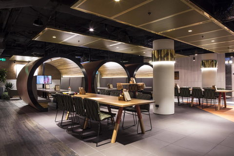 Mercure Sydney Bankstown - Perisher Accommodation 8