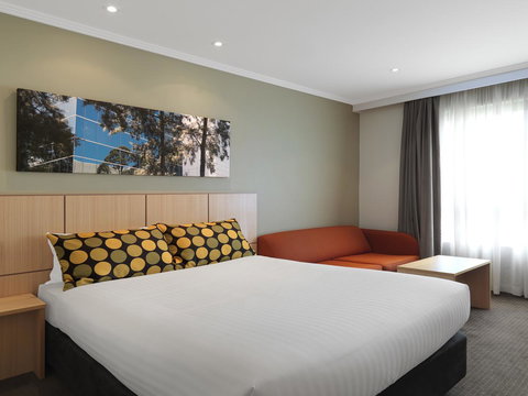 Mercure Sydney Bankstown - Perisher Accommodation 13