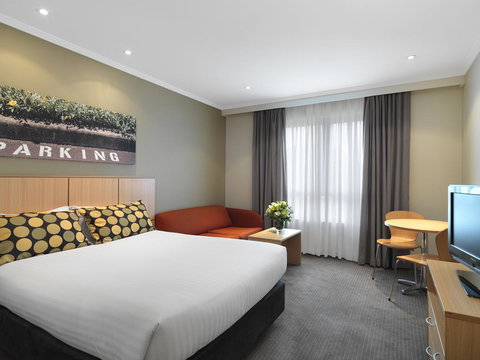 Mercure Sydney Bankstown - Perisher Accommodation 4