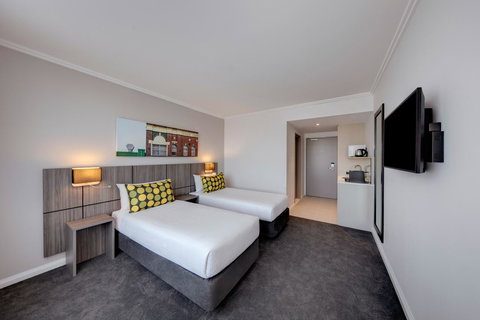 Mercure Sydney Bankstown - Perisher Accommodation 10