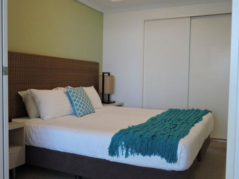 BASE Holidays - Ettalong Beach Premium Apartments - Perisher Accommodation 15