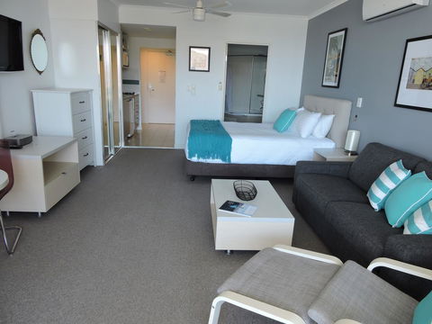 BASE Holidays - Ettalong Beach Premium Apartments - Perisher Accommodation 18