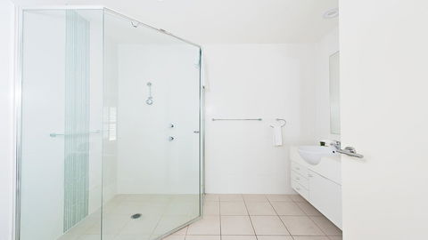 Pacific Blue, Salamander Bay - Perisher Accommodation 17