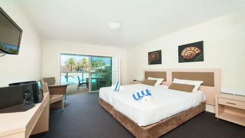 Pacific Blue, Salamander Bay - Perisher Accommodation 43