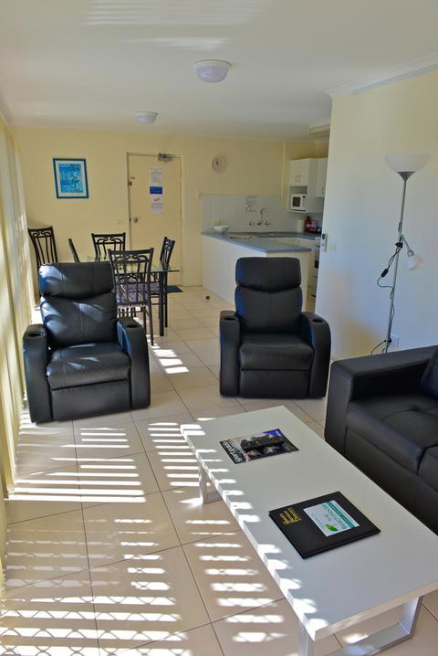 Beach House Holiday Apartments - Perisher Accommodation 7