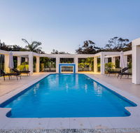 One Mile Mansion - Private Coastal Retreat FREE FAMILY ADVENTURE PASS - Perisher Accommodation