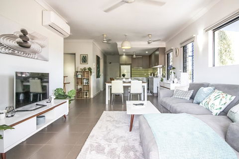 ZEN QUEST - The NOMADS PAD Near Nightcliff Markets & Sunset Foreshore - Perisher Accommodation 1