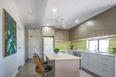 ZEN QUEST - The NOMADS PAD Near Nightcliff Markets & Sunset Foreshore - Perisher Accommodation 27