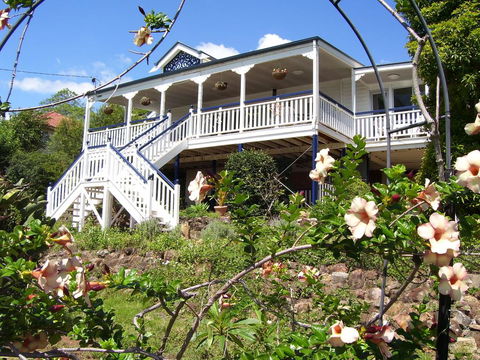 Boonah Hilltop Cottage - Perisher Accommodation 0