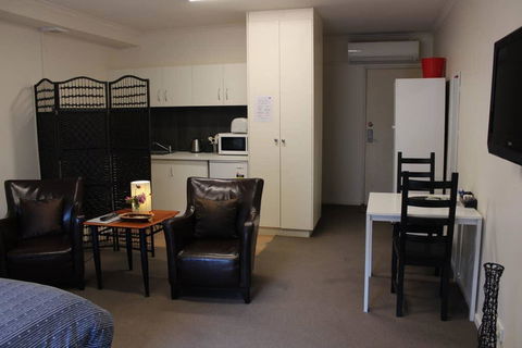 Box Hill Studio 3 At Canterbury Gardens - Perisher Accommodation 2