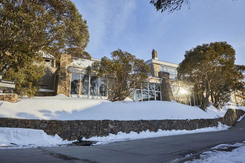 Breathtaker Hotel And Spa - Perisher Accommodation 0