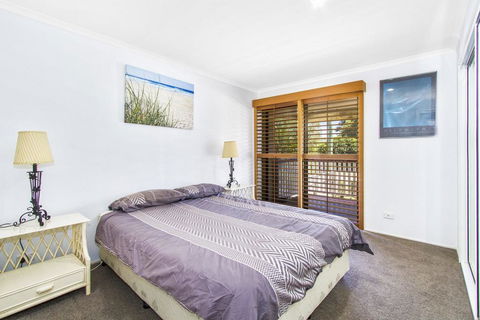 CABARITA BEACH BLISS - HOLIDAY HOME ON THE LAKE - Perisher Accommodation 2