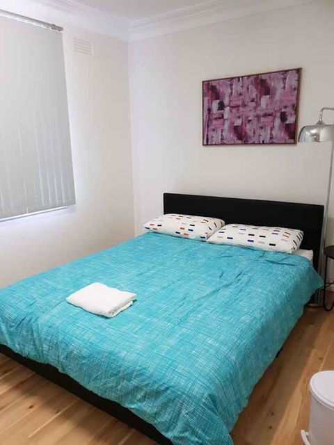 CAMPBELLTOWN HOLIDAY HOME 3 BED + FREE PARKING NCA039 - Perisher Accommodation 3