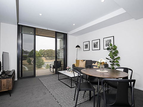 CANBERRA CHIC-hosted By:L'Abode Accommodation - Perisher Accommodation 0