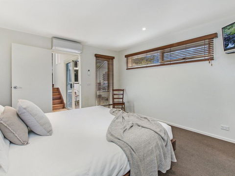CASTWOOD VILLA No. 1 - Perisher Accommodation 0