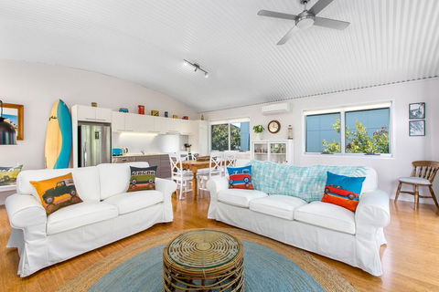 CASUARINA BEACH SHACKS 10 - Perisher Accommodation 0
