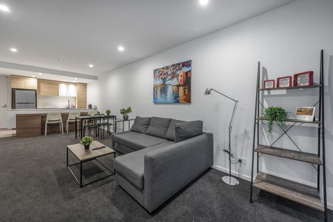 CITY APARTMENT And FREE CITY TOUR BUS NEARBY - Perisher Accommodation 3