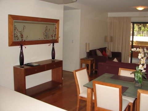 City Escape In Adelaides East End - Perisher Accommodation 3