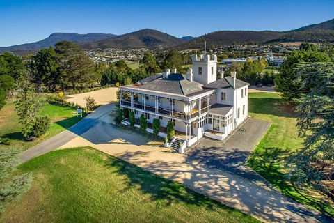 Claremont House - Perisher Accommodation 0