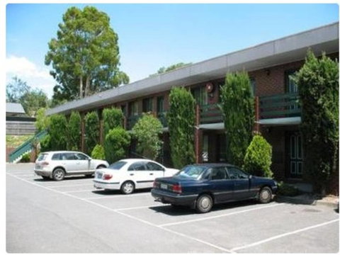 Classic Queen Room 2 In Oakleigh - Perisher Accommodation 1