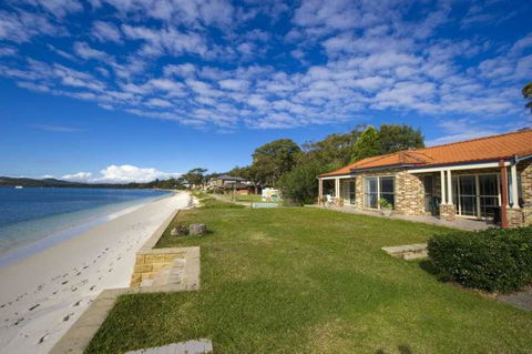 Cook St 4 - Salamander Bay - Perisher Accommodation 0