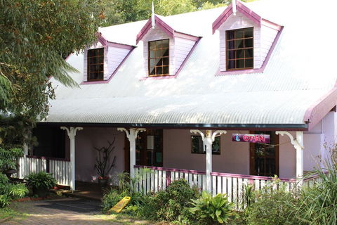 Dancing Waters Cottage - Perisher Accommodation 0