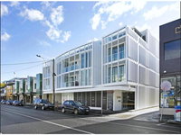 Deluxe Brighton Home in Bayside