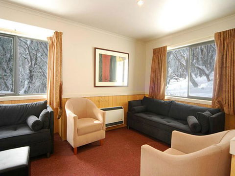 Discobulous 6 - Perisher Accommodation 3