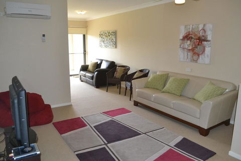 ELSINOR Townhouse 8 Mulwala - Perisher Accommodation 3