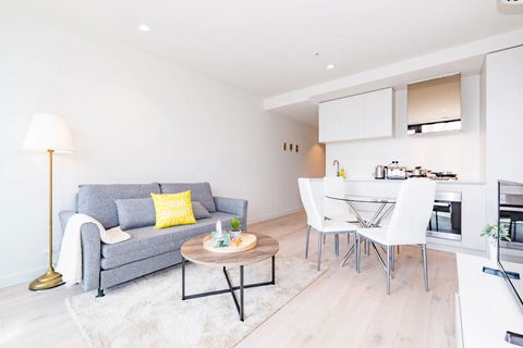 EQ Tower Luxury 1 Bedroom Central Melbourne - Perisher Accommodation 1