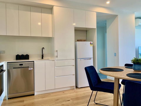 Exclusive Parkland Living Adelaide Central - Perisher Accommodation 2