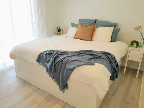 HelloSailor HolidayRental FirePit NBN AppleTV KingBed - Perisher Accommodation 1