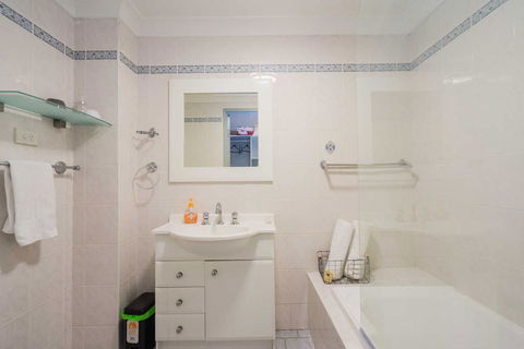 Home Away From Home Parramatta - Perisher Accommodation 1
