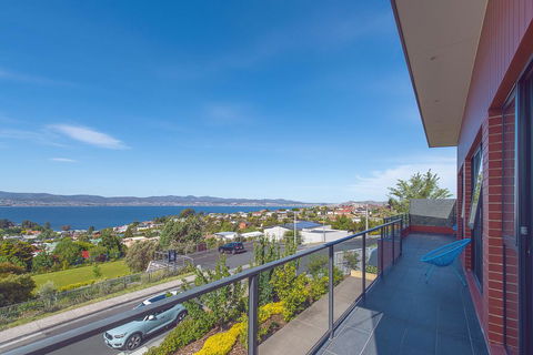 La Vie Luxury Bay View - Perisher Accommodation 1