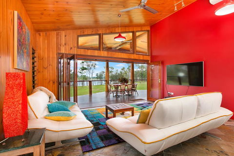 Lake Tinaroo Waterfrontage - Perisher Accommodation 0