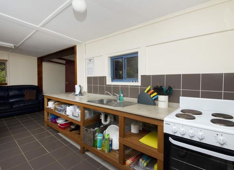Mick's Beach Cottage - Seal Rocks Beachfront - Perisher Accommodation 2