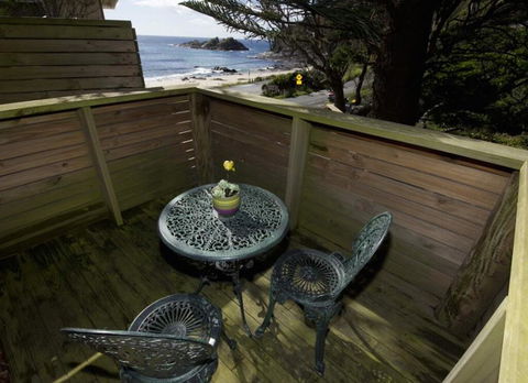 Mick's Beach Cottage - Seal Rocks Beachfront - Perisher Accommodation 1