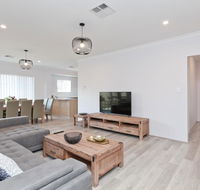 Modern and Spacious home near Curtin University - Perisher Accommodation